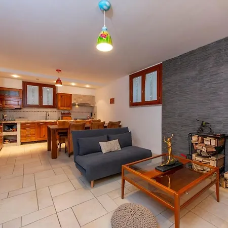 La Taverna Di Ninfa Apartamento *